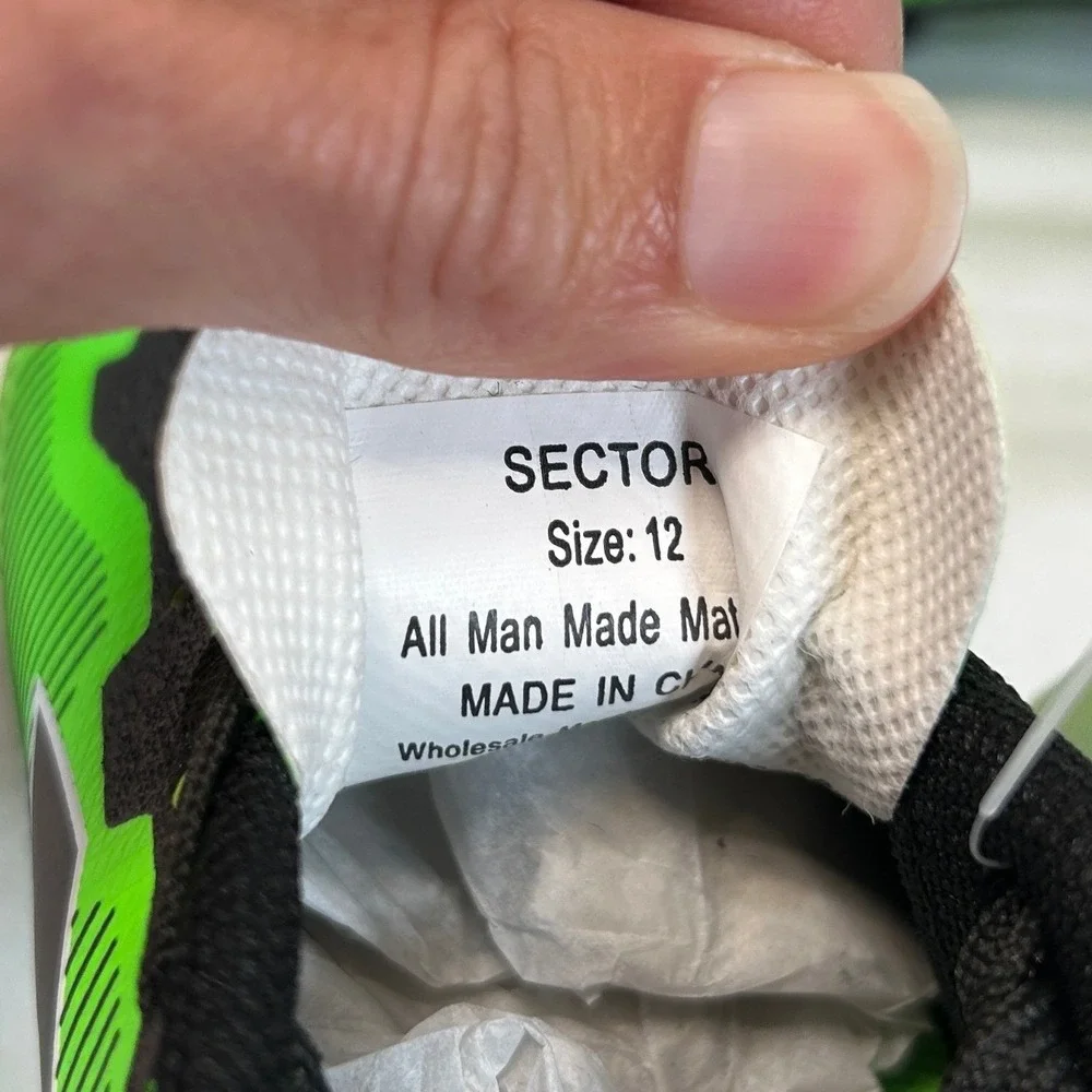 Lotto Sector Youth Soccer Cleats Neon Green Black Size 12M New in Box
